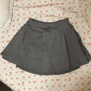 gray nike tennis skirt!